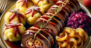 Rinderrouladen mit Klößen und Apfel-Rotkohl